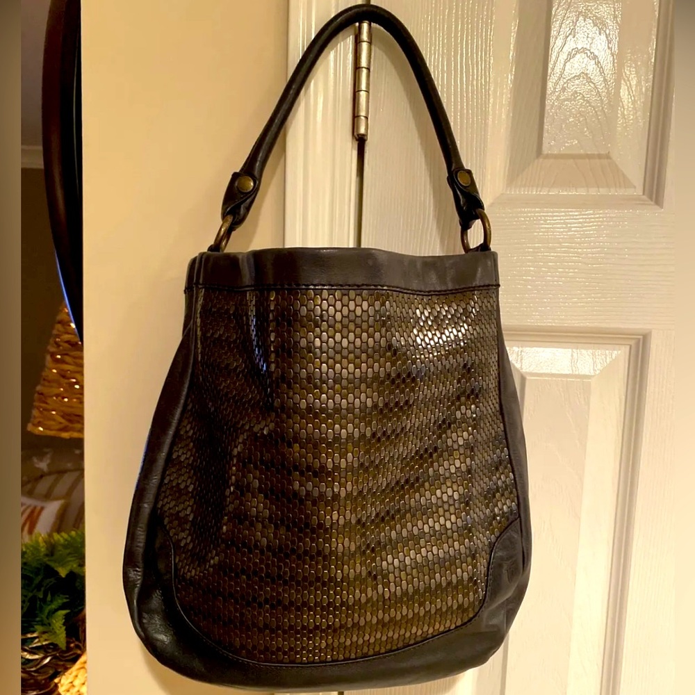 👀 FRYE Metal Stud Detail Charcoal Leather Hobo Crossbody Very Hard To Find